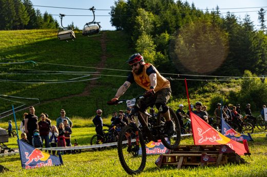 Sportovní fotografie – Red Bull Raw Slalom 2026, Buková hora, startovní číslo 722