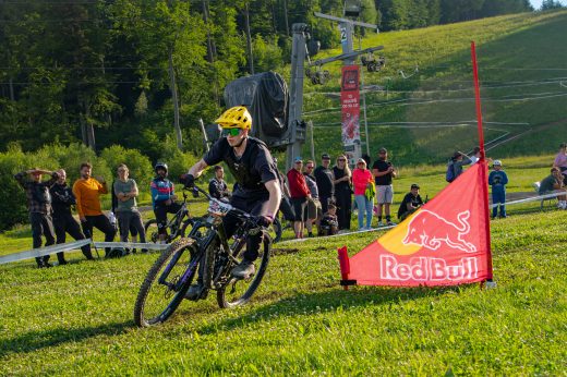 Sportovní fotografie – Red Bull Raw Slalom 2026, Buková hora, startovní číslo 727