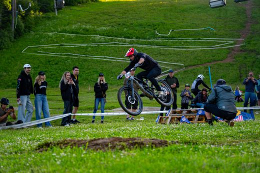 Sportovní fotografie – Red Bull Raw Slalom 2026, Buková hora, startovní číslo 712