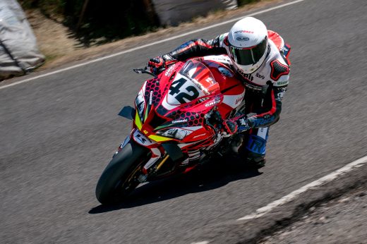 Sportovní fotografie – Česká Tourist Trophy - IRRC - ESR 2026, Hořice, startovní číslo 42