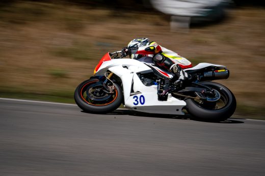 Sportovní fotografie – Česká Tourist Trophy - IRRC - ESR 2026, Hořice, startovní číslo 30