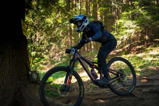 Sportovní fotografie – Enduro Race Czarna Gora 2026, Czarna Gora, startovní číslo 74