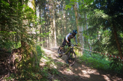 Sportovní fotografie – Enduro Race Czarna Gora 2026, Czarna Gora, startovní číslo 60