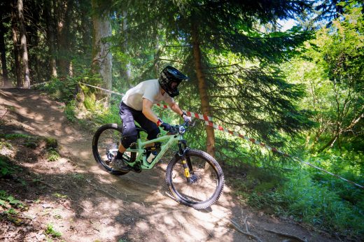 Sportovní fotografie – Enduro Race Czarna Gora 2026, Czarna Gora, startovní číslo 46