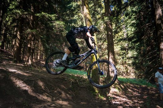 Sportovní fotografie – Enduro Race Czarna Gora 2026, Czarna Gora, startovní číslo 20