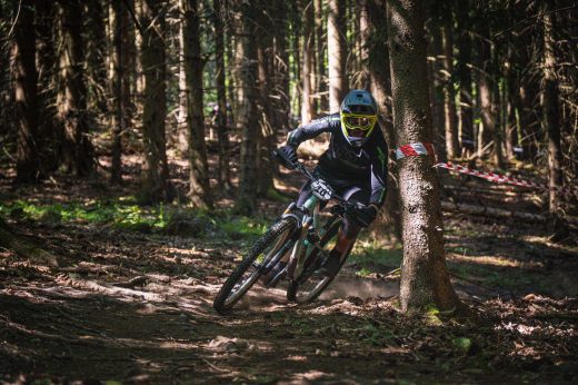 Sportovní fotografie – Enduro Race Czarna Gora 2026, Czarna Gora, startovní číslo 10