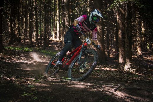 Sportovní fotografie – Enduro Race Czarna Gora 2026, Czarna Gora, startovní číslo 1