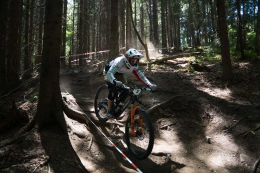 Sportovní fotografie – Enduro Race Czarna Gora 2026, Czarna Gora, startovní číslo 2