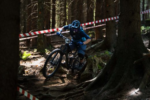 Sportovní fotografie – Enduro Race Czarna Gora 2026, Czarna Gora, startovní číslo 136