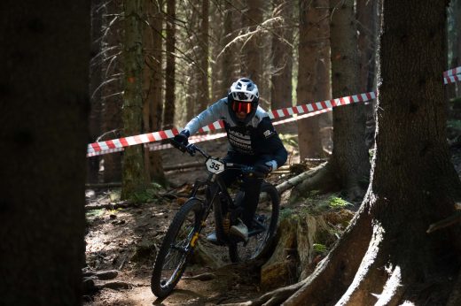 Sportovní fotografie – Enduro Race Czarna Gora 2026, Czarna Gora, startovní číslo 35