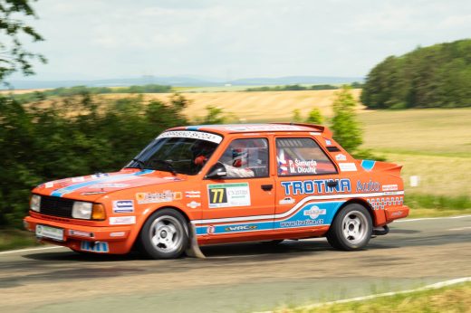 Sportovní fotografie – Podorlická Rally 2026, Opočno, startovní číslo 77