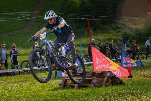 Sportovní fotografie – Red Bull Raw Slalom 2026, Buková hora, startovní číslo 730